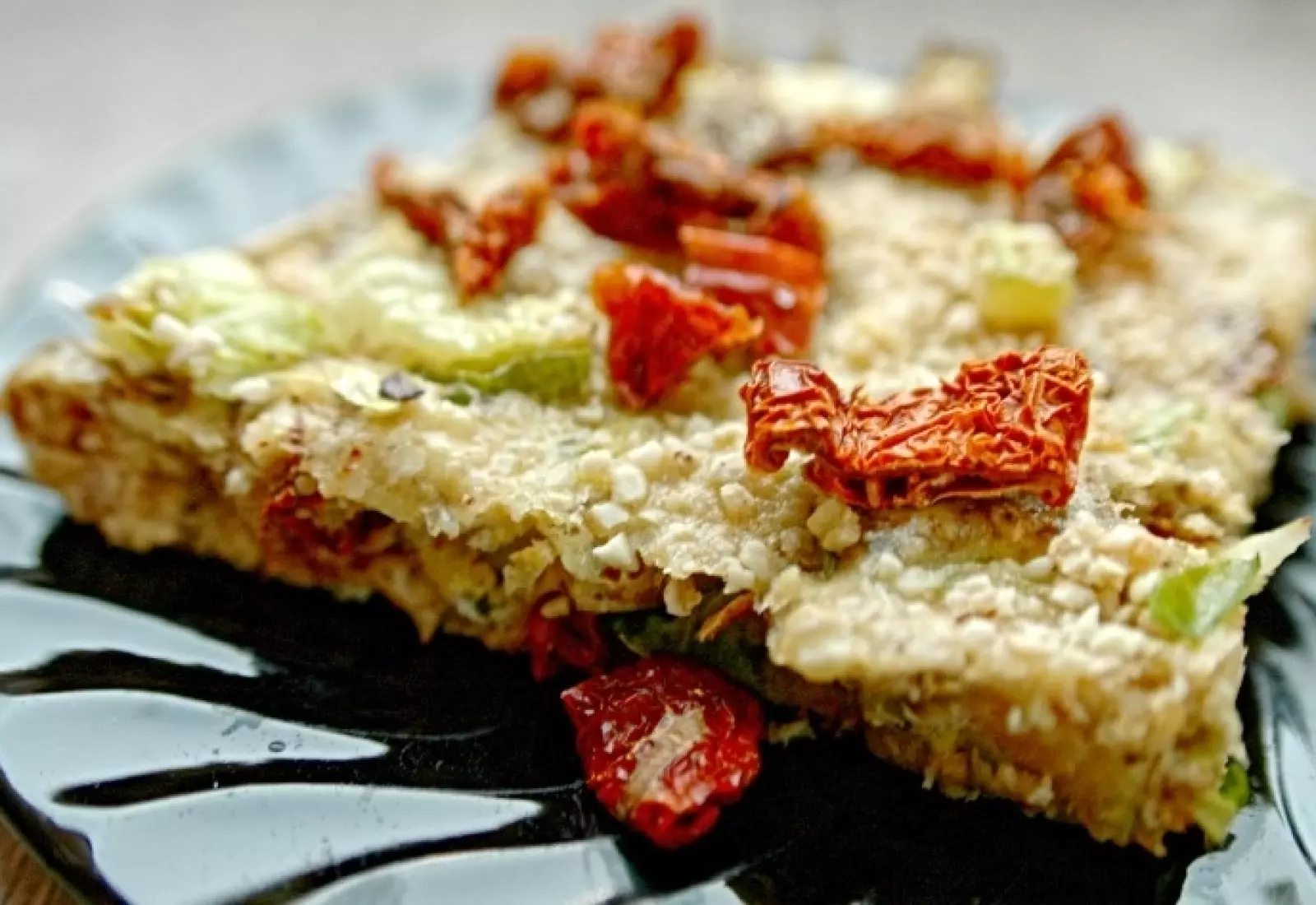 Frittata s růžičkovou kapustou a sušenými rajčaty